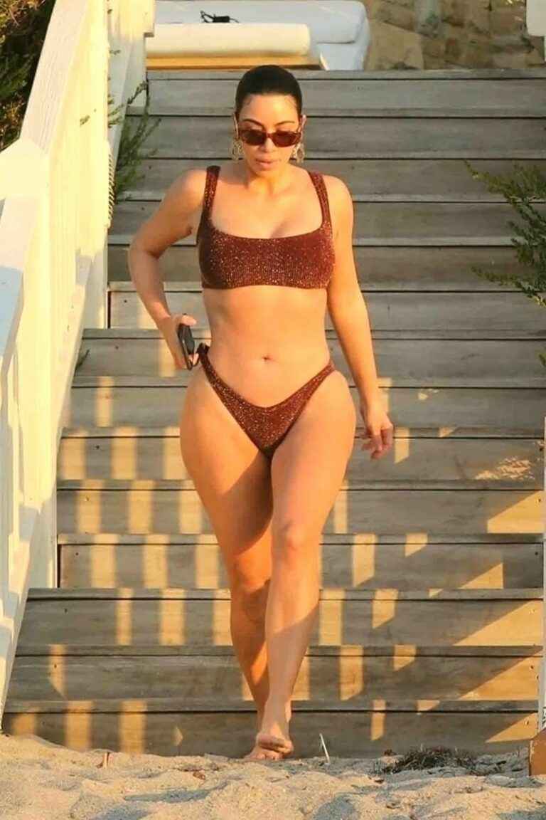 Kim Kardashian en bikini
