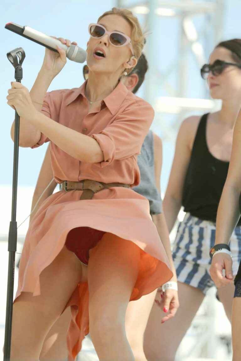 Oups ! Sous la jupe de Kylie Minogue