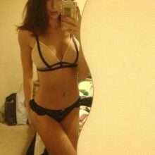 Laura Carter nue, les nouvelles photos intimes
