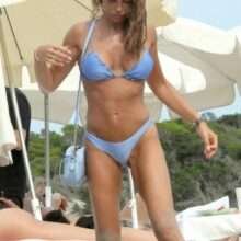 Alessia Tedeschi en bikini à Ibiza
