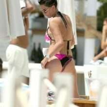 Danielle Lloyd en bikini à Ibiza