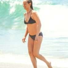 Helen Hunt en bikini à Malibu