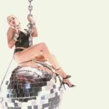 Miley Cyrus sexy aux MTV VMA 2020