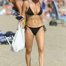 Rebecca Gormley en bikini en Espagne