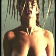 Alyssa Arce nue, les photos intimes, la collection complète