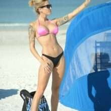 Reagan Lush en bikini à Miami Beach