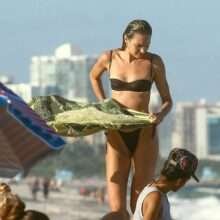 Candice Swanepoel en bikini à Miami