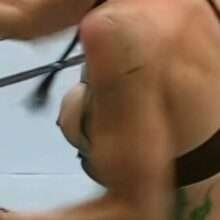 Oups ! Lauren Murphy exhibe un sein nu sur le ring