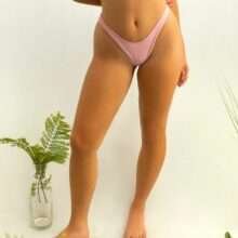 Lexee Smith sexy en bikini