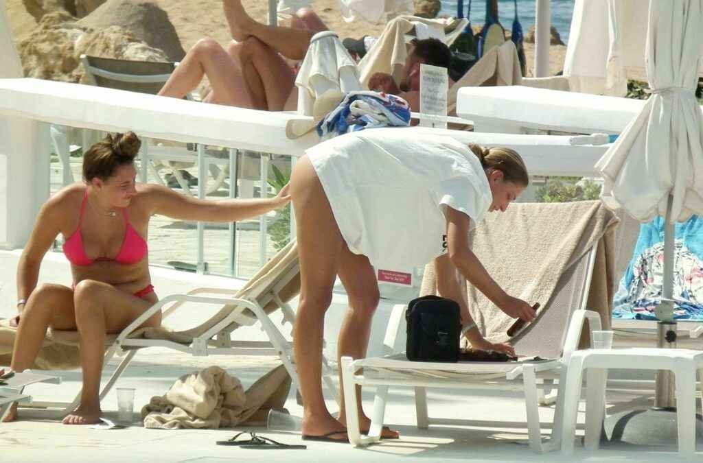 Zara McDermott en bikini à Chypre