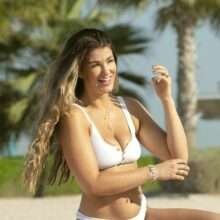Amy Willerton en bikini à Dubaï