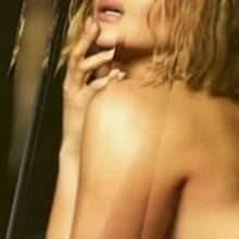 Jennifer Lopez nue dans son nouveau clip