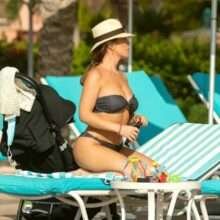 Lauryn Goodman en bikini à Dubaï