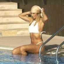 Arabella Chi en bikini à Dubaï