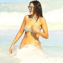 Eiza Gonzalez en bikini au Mexique