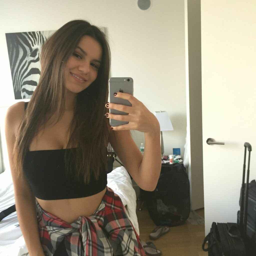 Madison Reed nue, les photos intimes