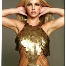 Quand Britney Spears posait seins nus dans GQ