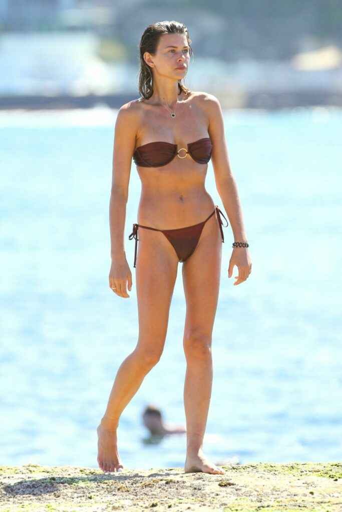 Georgia Fowler en bikini à Sydney