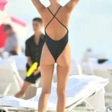 Kimberley Garner en maillot de bain à Miami