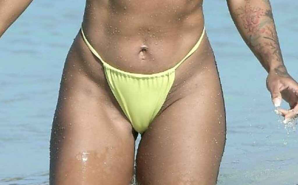 Melissa Alcantara en bikini