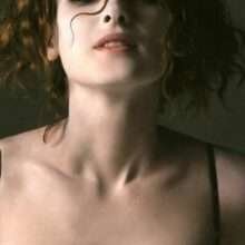 Winona Ryder nue et sexy