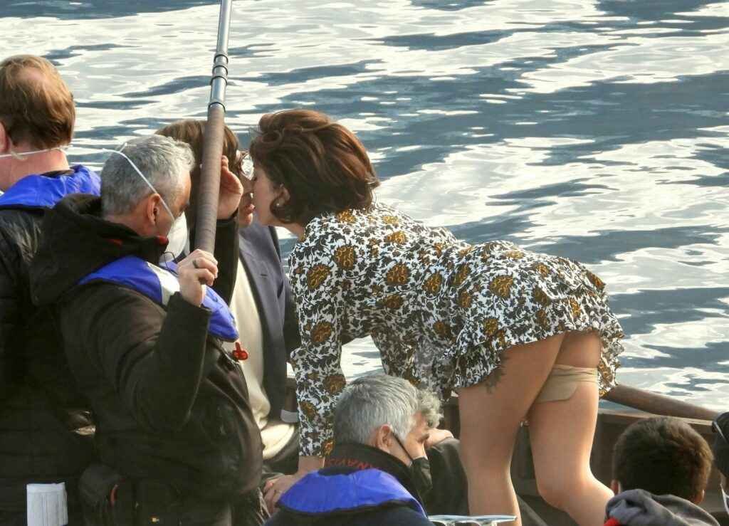 Sous la jupe de Lady Gaga au Lac de Côme