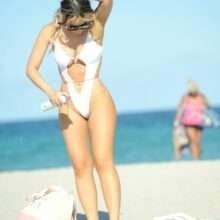 Lisa Opie en maillot de bain à Miami Beach