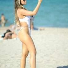 Lisa Opie en maillot de bain à Miami Beach