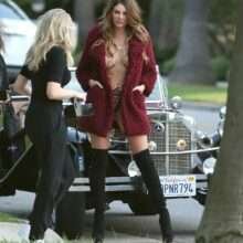Zita Vass pose seins nus à Beverly Hills