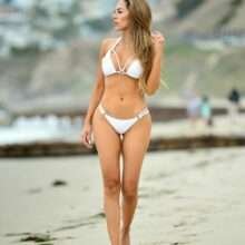 Esther Anaya en bikini à Malibu