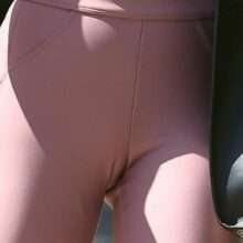 Sara Sampaio sexy en leggings