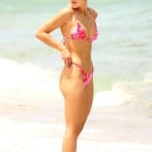 Laura Ivaniukas en bikini à Miami