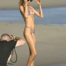 Ludi Delfino en bikini à Santa Monica