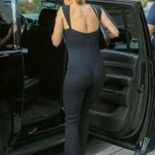 Rita Ora se balade sans-soutien-gorge à Los Angeles