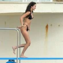 Bella Hadid en bikini à Antibes