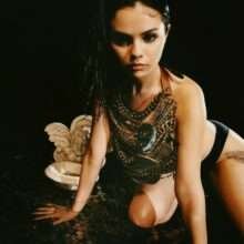 Selena Gomez sexy dans Dazed Magazine