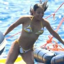 Christina Milian en bikini à Cannes