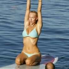 Christine Quinn en bikini à Taormina