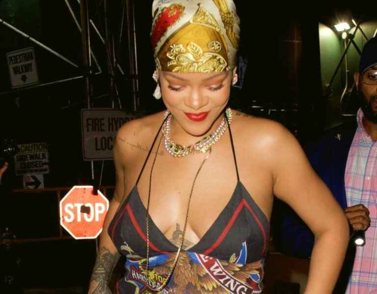 Rihanna sans soutien-gorge à New-York