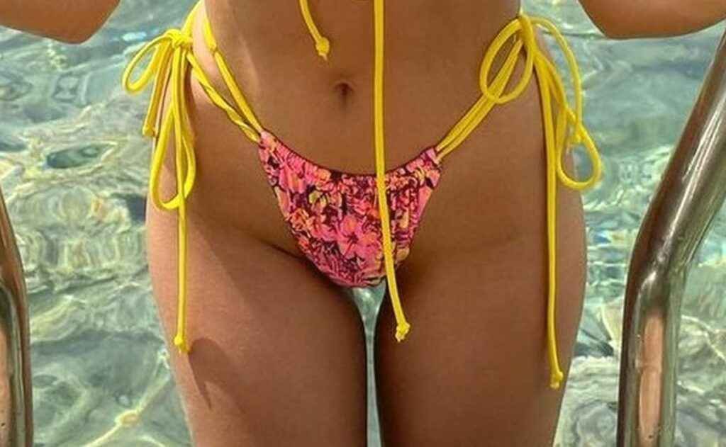 Shanina Shayk en bikini