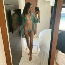 Shanina Shayk en bikini