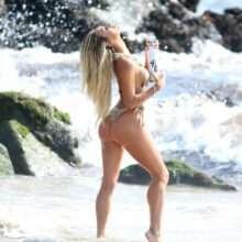 Jeni Summers en bikini pour 138 Water