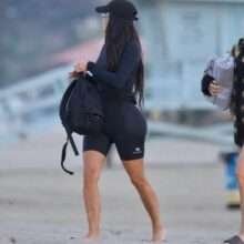 Kim Kardashian en bikini à Malibu