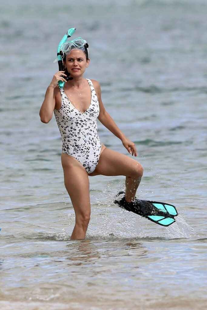 Rachel Bilson en maillot de bain à Hawaii