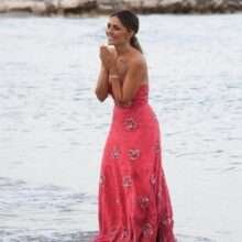 Serena Rossi exhibe son décolleté à Venise