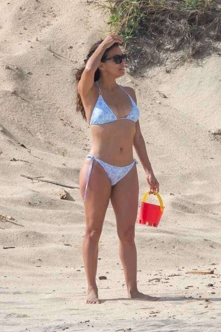 Eva Longoria en bikini à Cabo