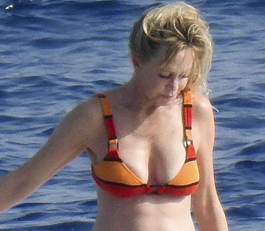 Melanie Griffith en bikini à Ibiza