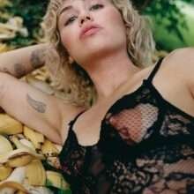 Miley Cyrus seins nus dans Interview Magazine