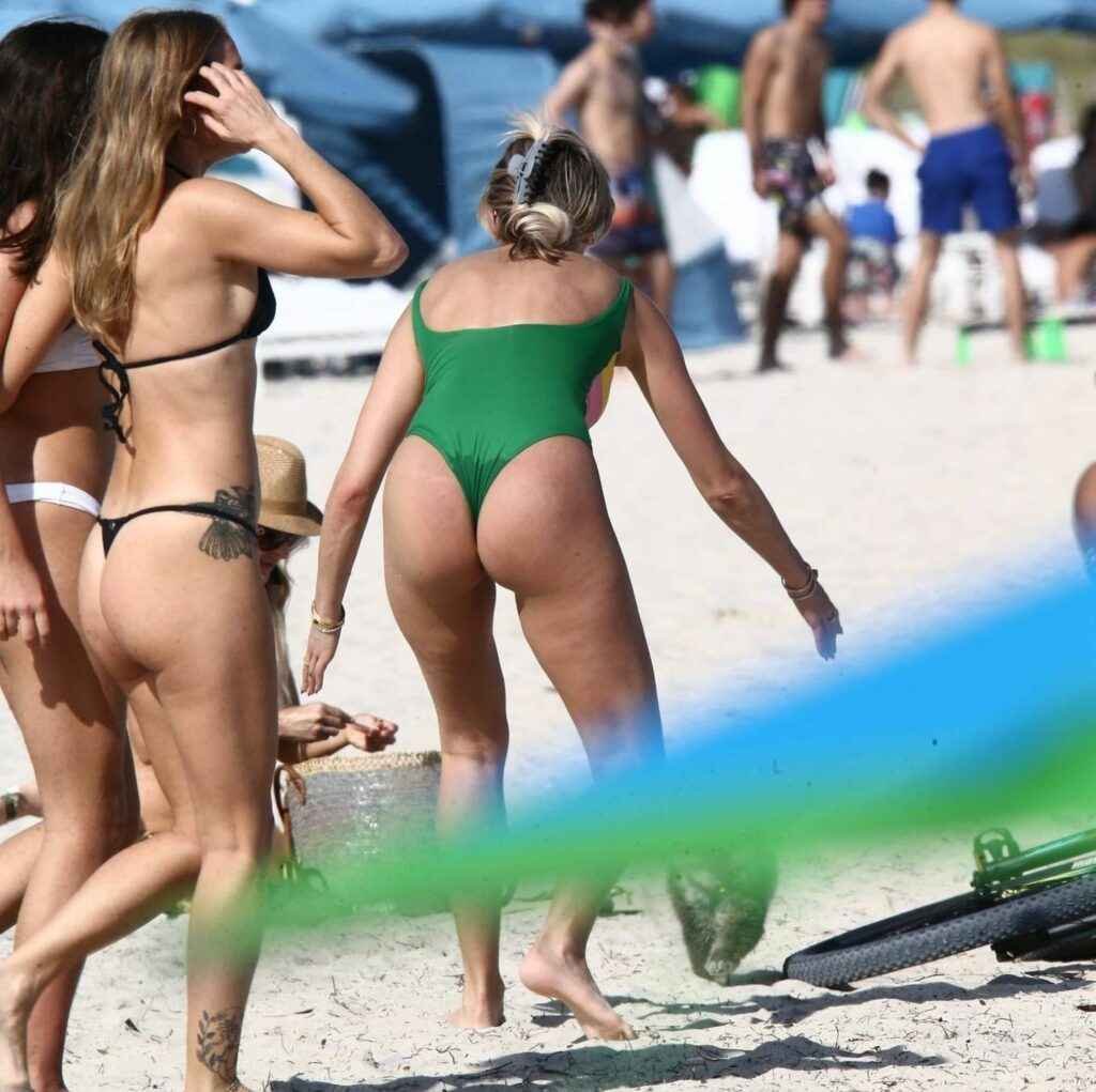Khloe Terae en maillot de bain à Miami