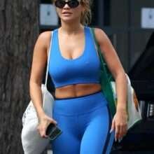Rita Ora a les seins qui pointent à Sydney
